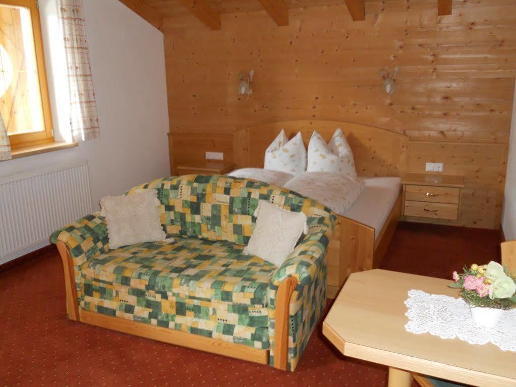 Apartamento Haus Bergzauber Neustift im Stubaital Exterior foto